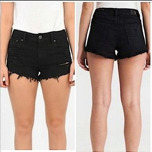 American Eagle ‘Hi-Rise Festival’ Shorts 🖤
